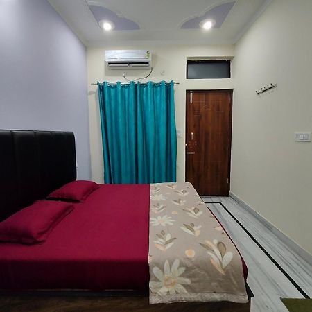 Deepak Homestay Risikés Kültér fotó